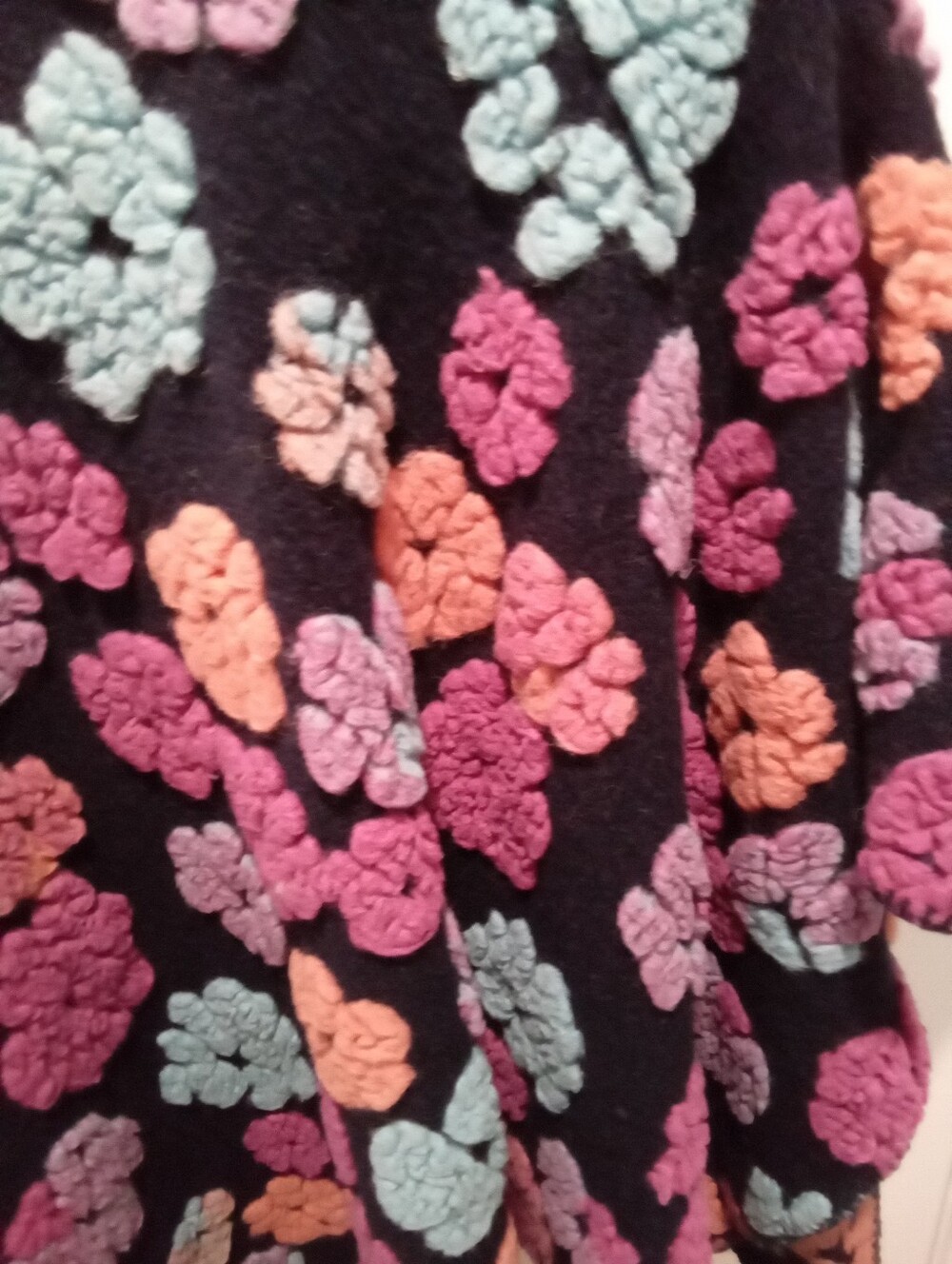 Chunky Flowers Wool Embroidered Ruana Wrap. One Size. Boho Chic Vibe Colorful - Picture 8 of 10